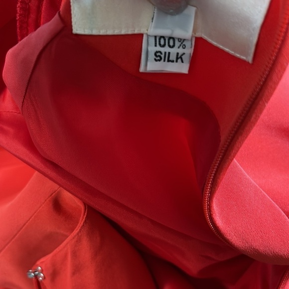 Alexandra Lind Red Dress Size 6 100% Silk - Picture 11 of 11
